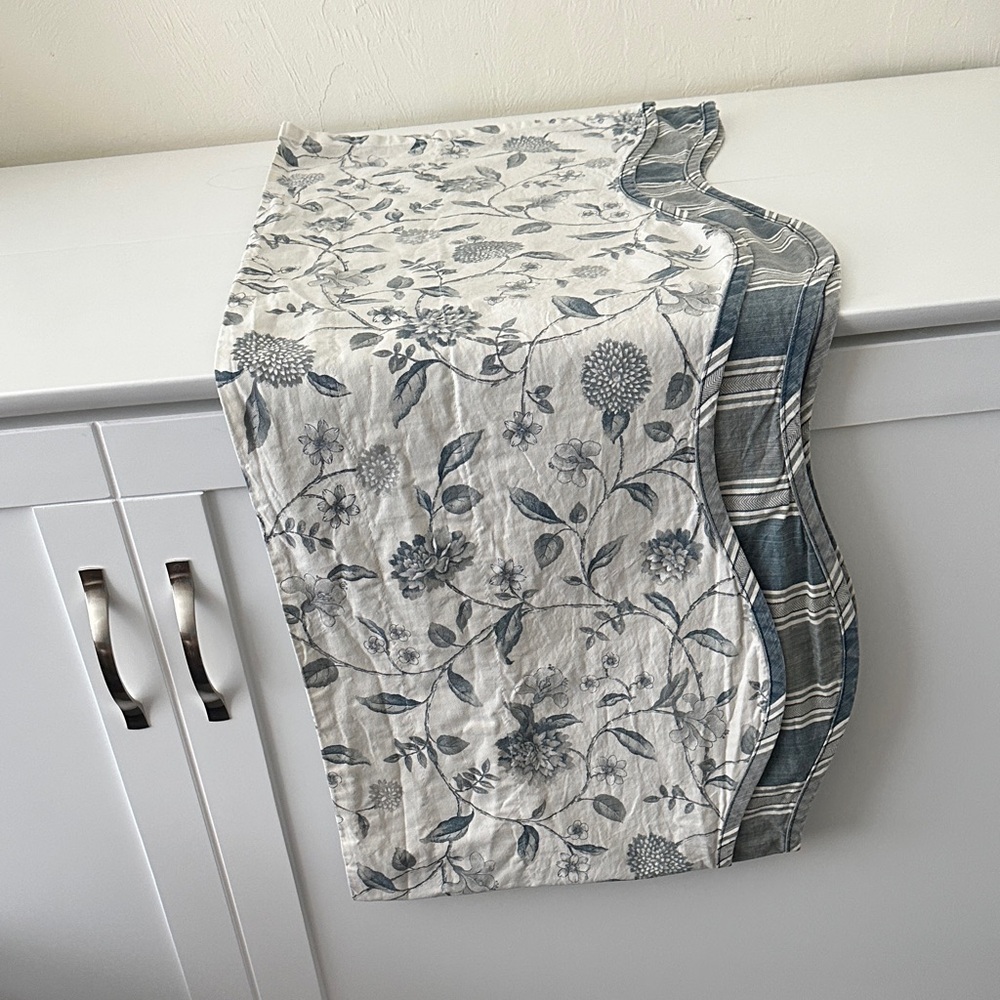 Waverly Extra Wide Scalloped Valance for Double Windows or Sliding Glass Door